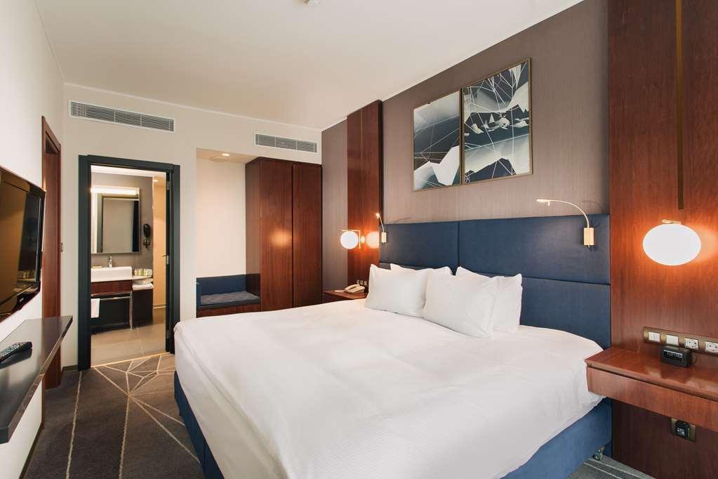Doubletree By Hilton Hotel Cluj - City Plaza 部屋 写真